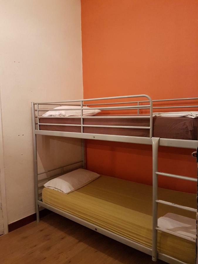 Sleeping Inn Барселона Экстерьер фото